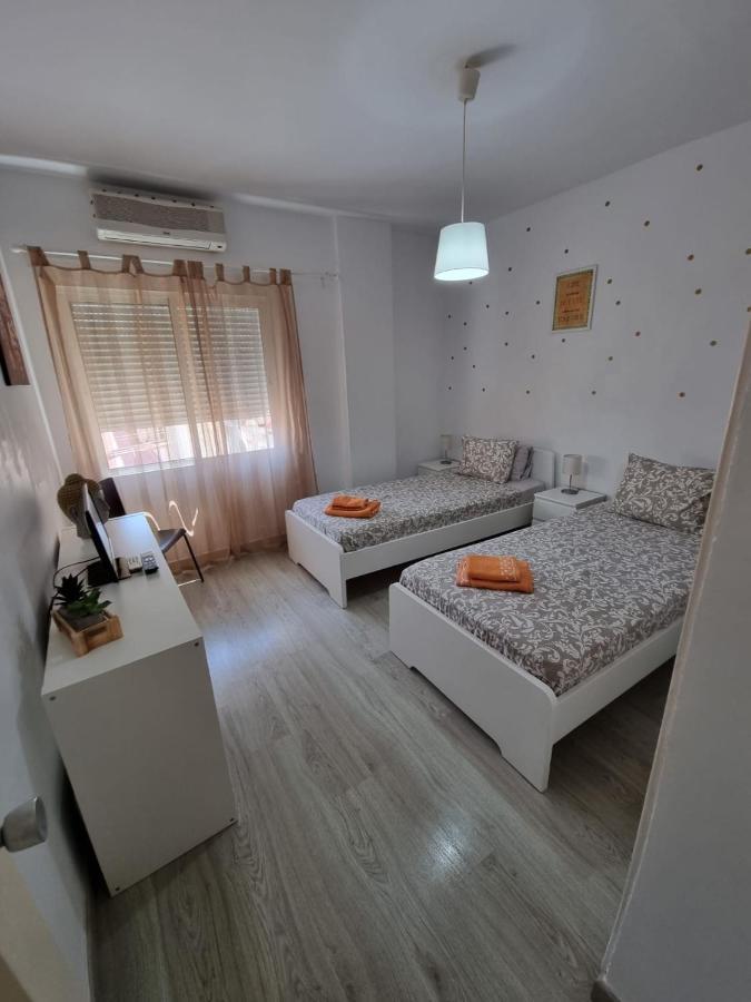 Apartamento Con Encanto "Larios Street" Apartment Málaga Exterior foto